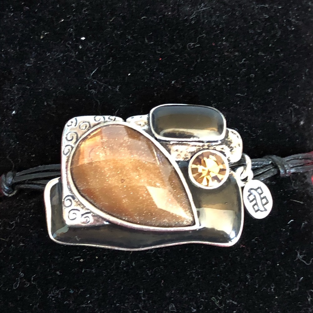 Women’s bracelet